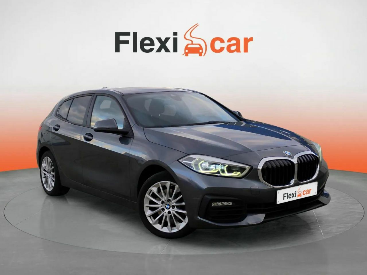 Foto bmw serie 1 2020 /