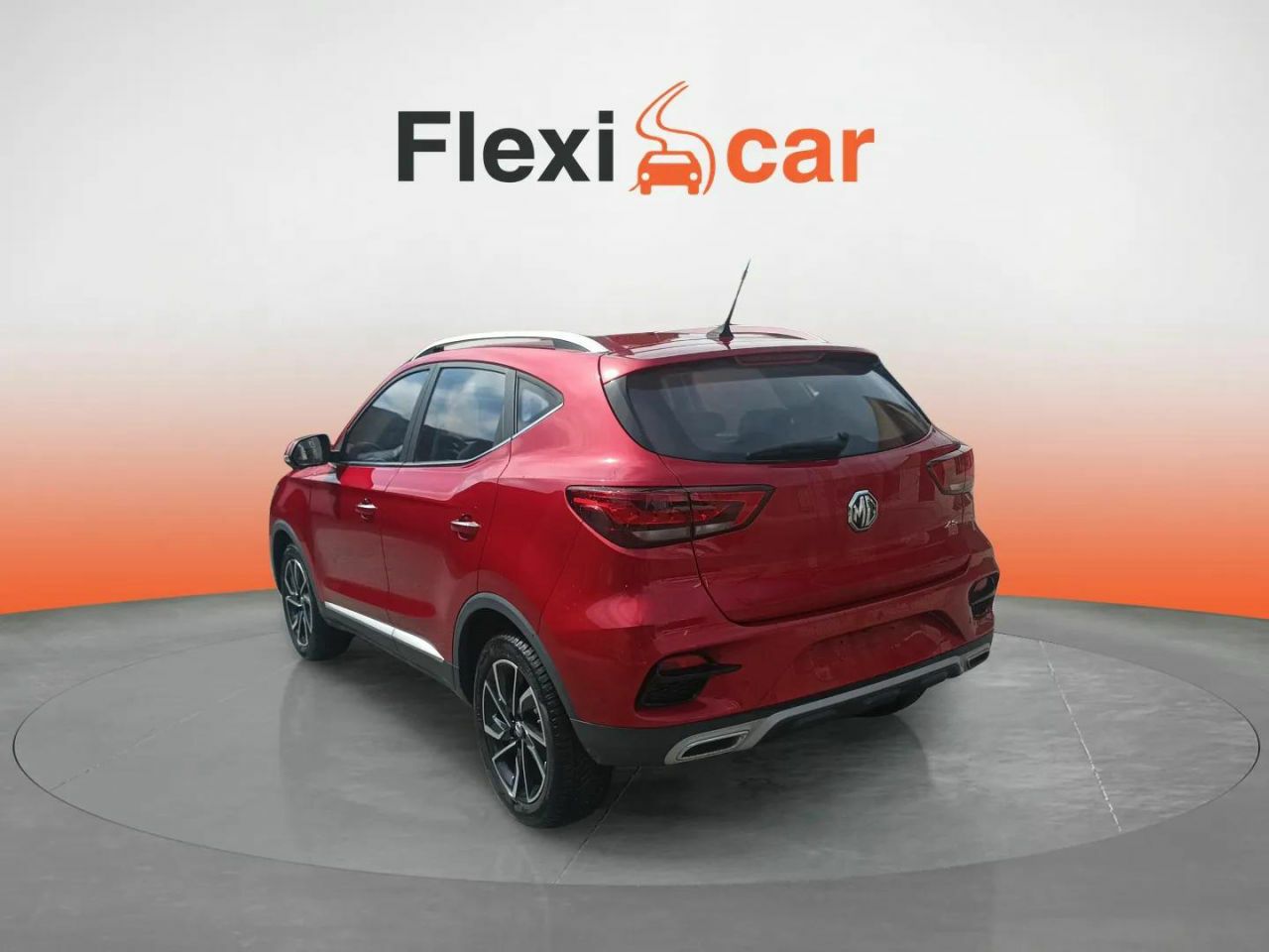 mg zs 2023 / foto grande (2)