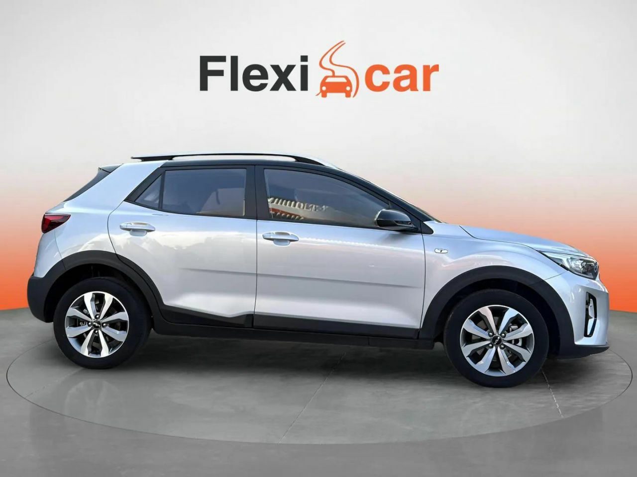 kia stonic 2023 / foto grande (3)