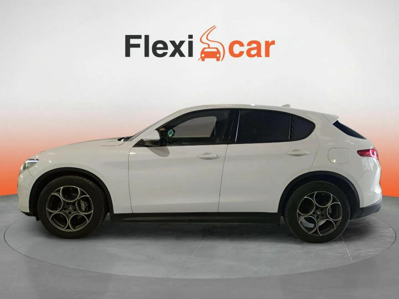 alfa romeo stelvio 2022 / foto grande (2)