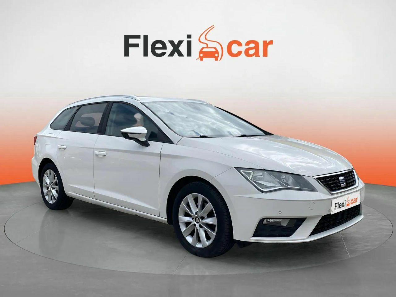 Vehiculos ocasion gran canaria  de segunda mano - seat leon 2019 /