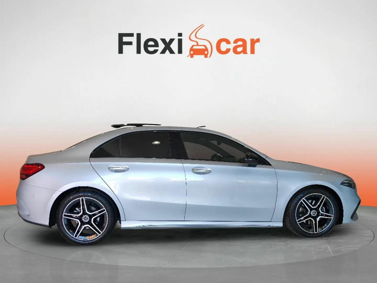 mercedes clase a 2024 / foto grande (2)