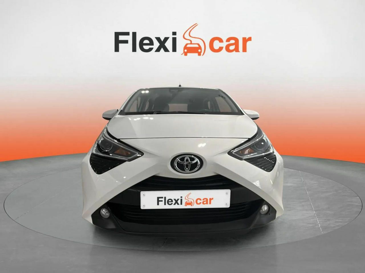 toyota aygo 2022 / foto grande (2)