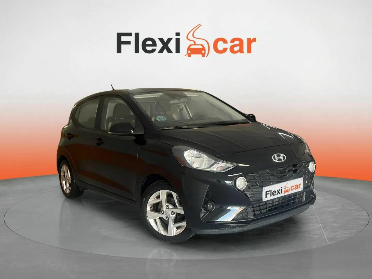 Hyundai i10 color negro  de segunda mano - hyundai i10 2022 /