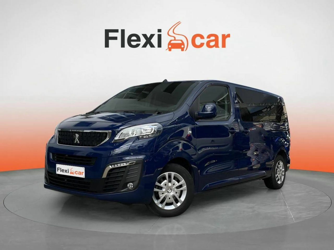 peugeot traveller 2019 / foto grande (3)