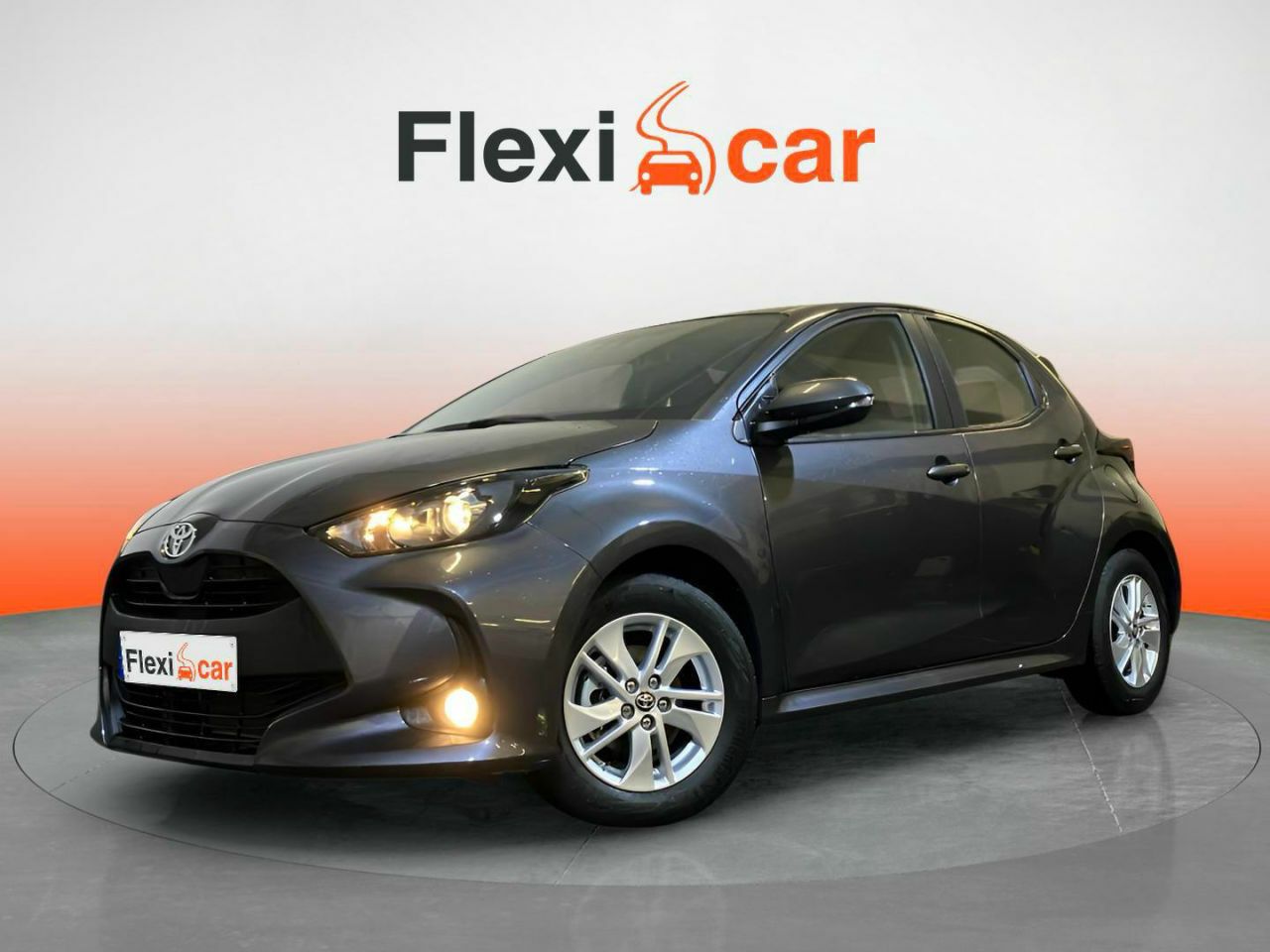 toyota yaris 2024 / foto grande (3)