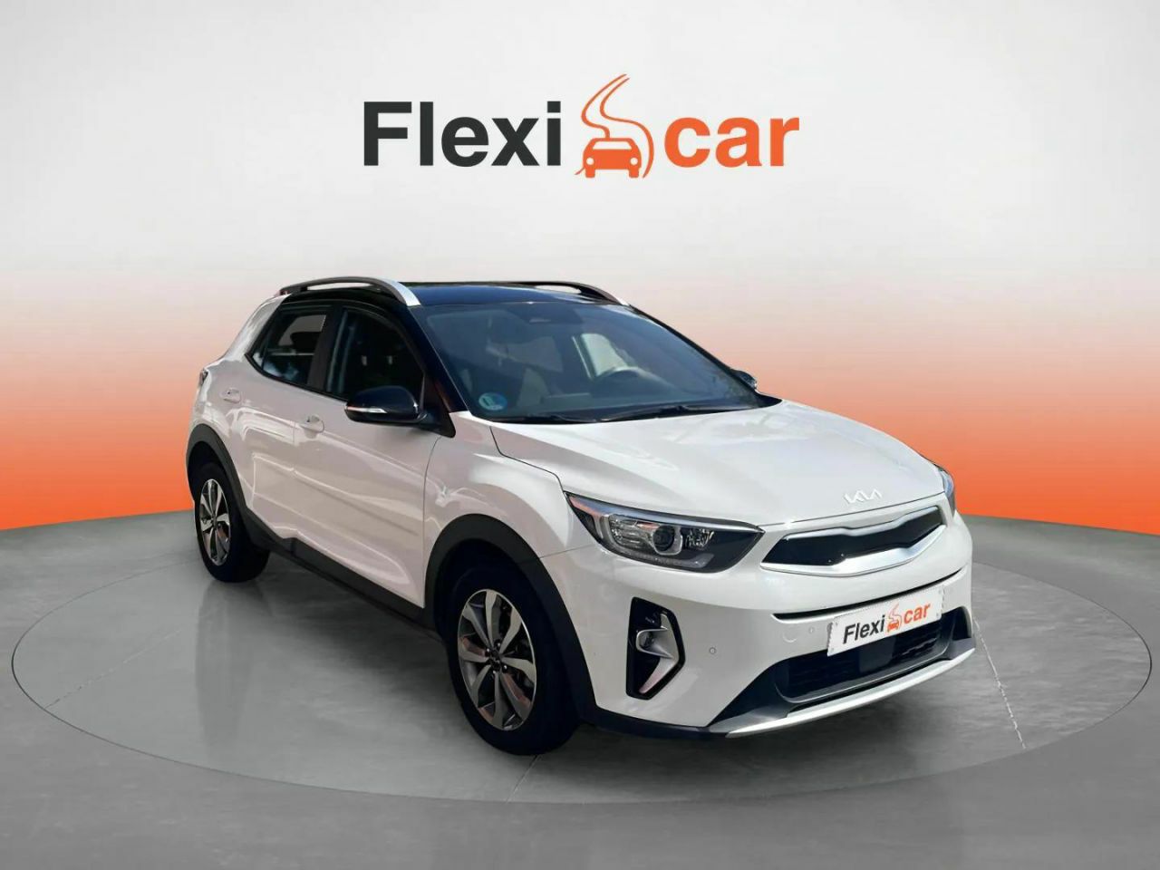 Kia stonic blanco 5 puertas  de segunda mano - kia stonic 2021 /