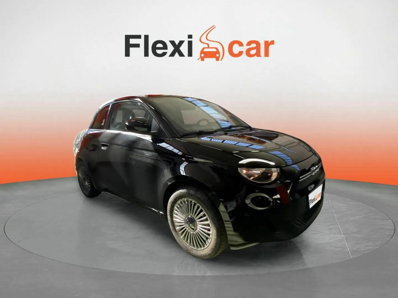 Fiat punto negro 5 puertas  de segunda mano - fiat 500 2022 /