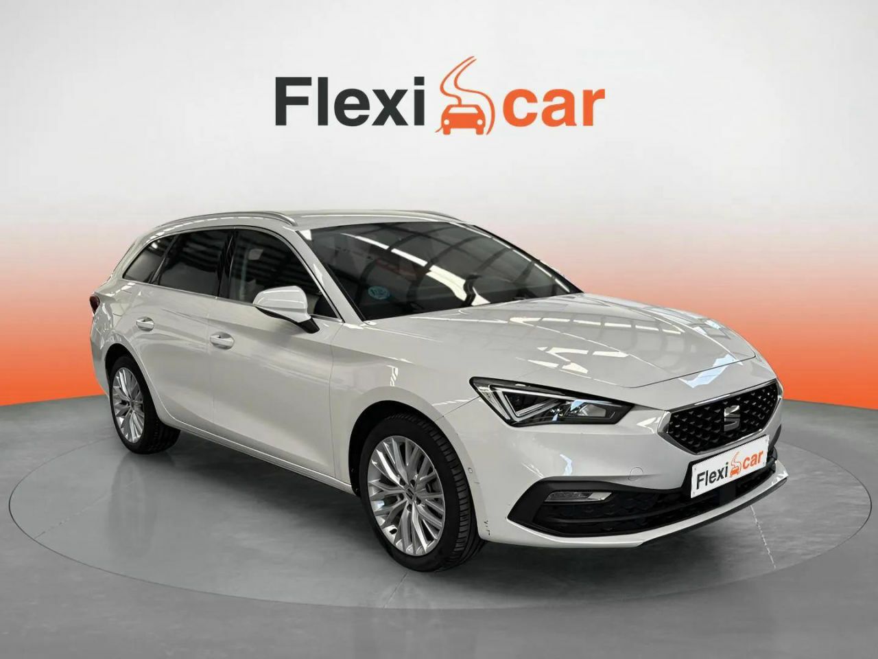 Corolla hibrido 140cv  de segunda mano - seat leon 2020 /