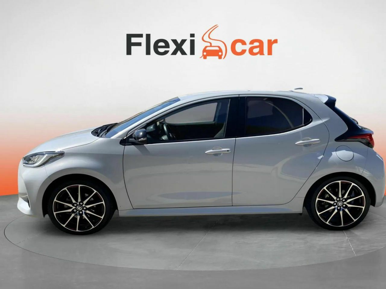 toyota yaris 2023 / foto grande (3)