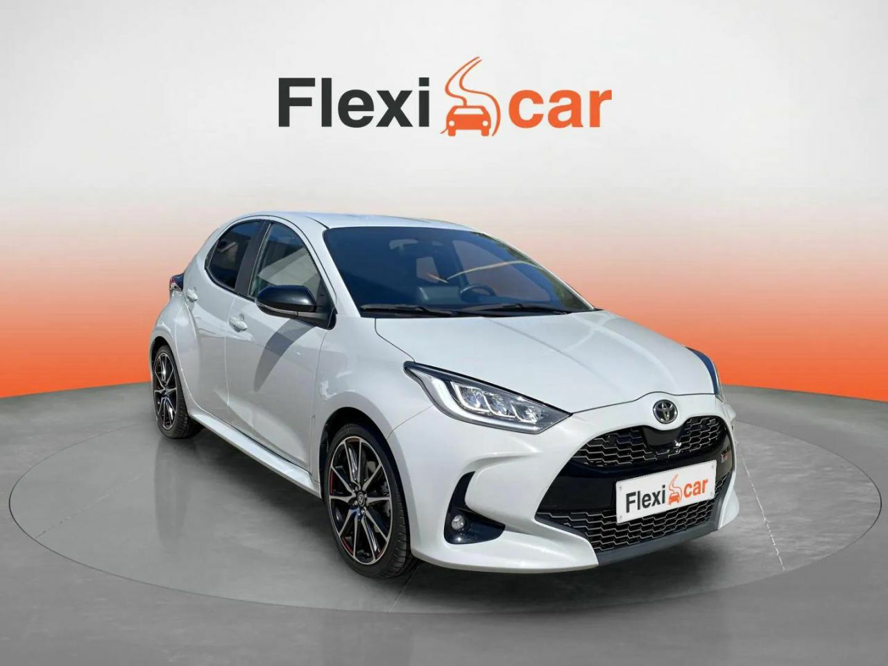 Kia stonic 2023 en malaga  de segunda mano en Málaga - toyota yaris 2023 /