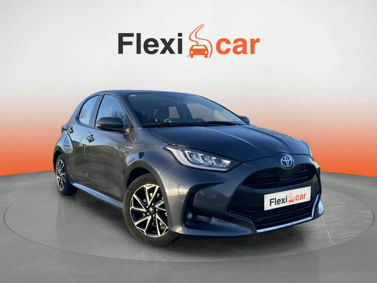 Mucho menos piensas mucho  de segunda mano - toyota yaris 2023 /