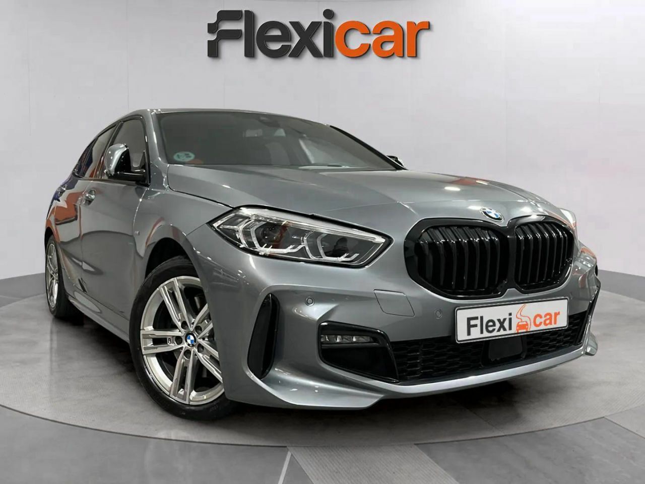 Foto bmw serie 1 2024 /
