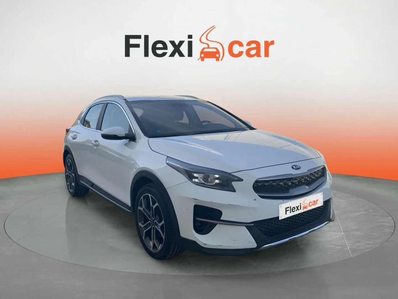 Corolla hibrido 140cv  de segunda mano - kia xceed 2021 /