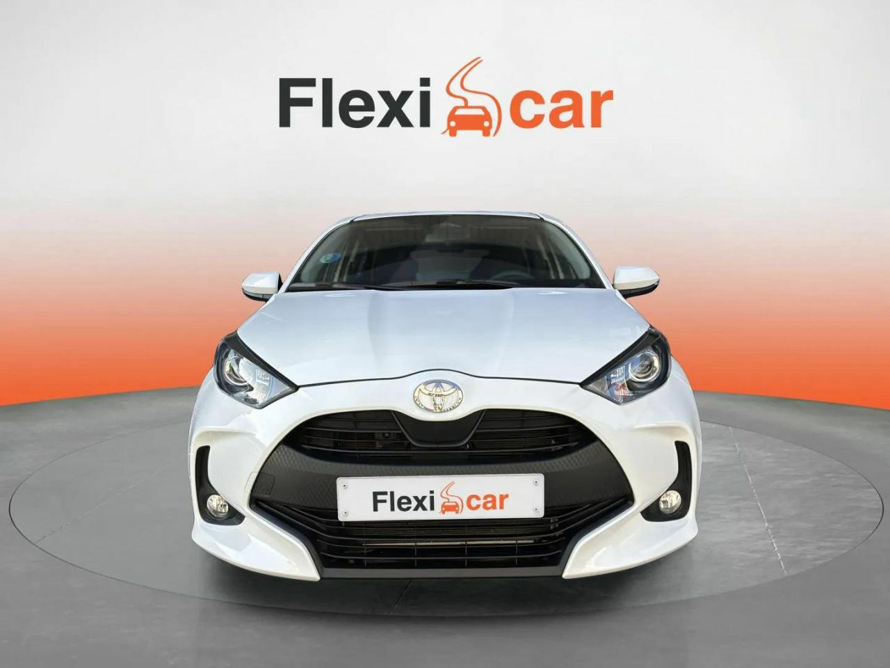 toyota yaris 2024 / foto grande (2)