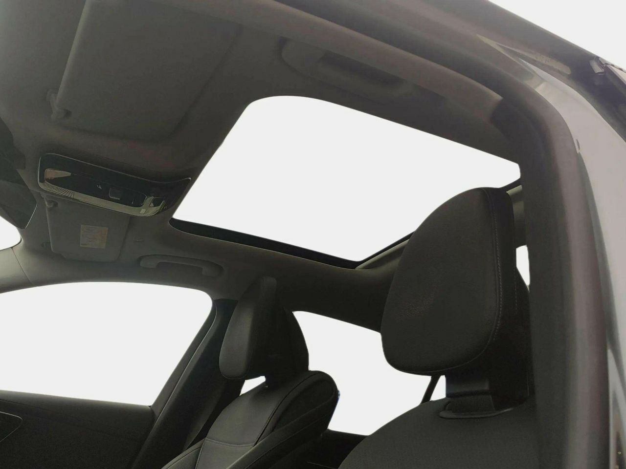 mercedes clase c 2023 / foto grande (3)