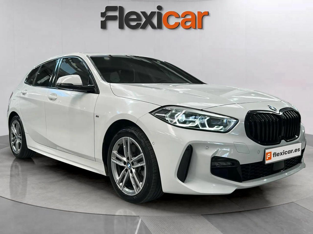 Mucho menos piensas  de segunda mano - bmw serie 1 2024 /