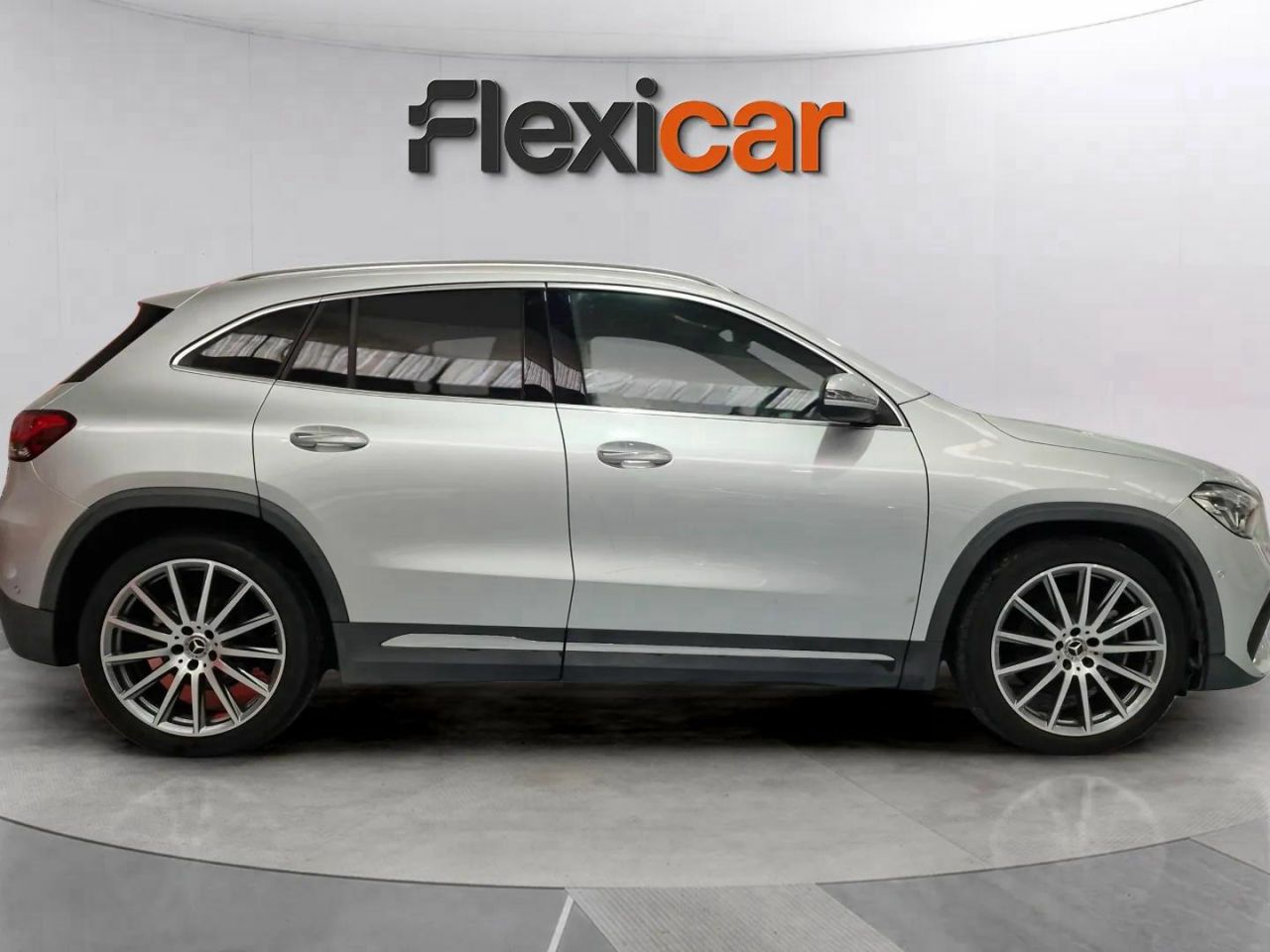 mercedes gla 2020 / foto grande (3)
