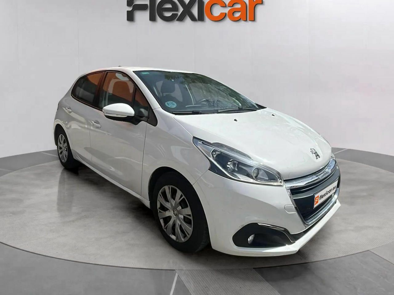 Mucho menos piensas  de segunda mano - peugeot 208 2019 /
