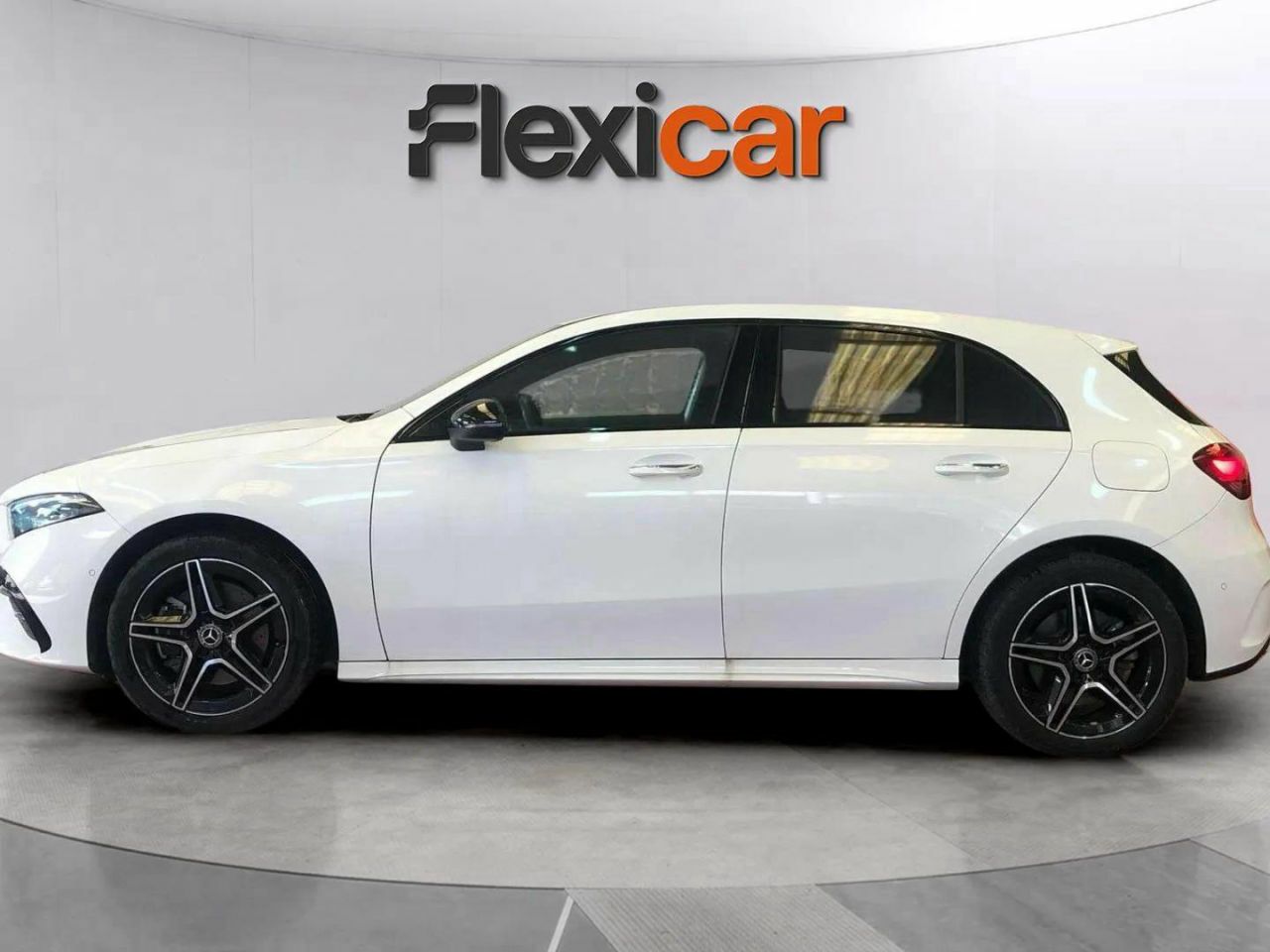 mercedes clase a 2023 / foto grande (3)