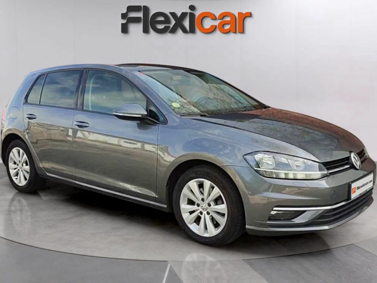 Volkswagen multivan 2024 concesionario  de segunda mano - volkswagen golf 2018 /