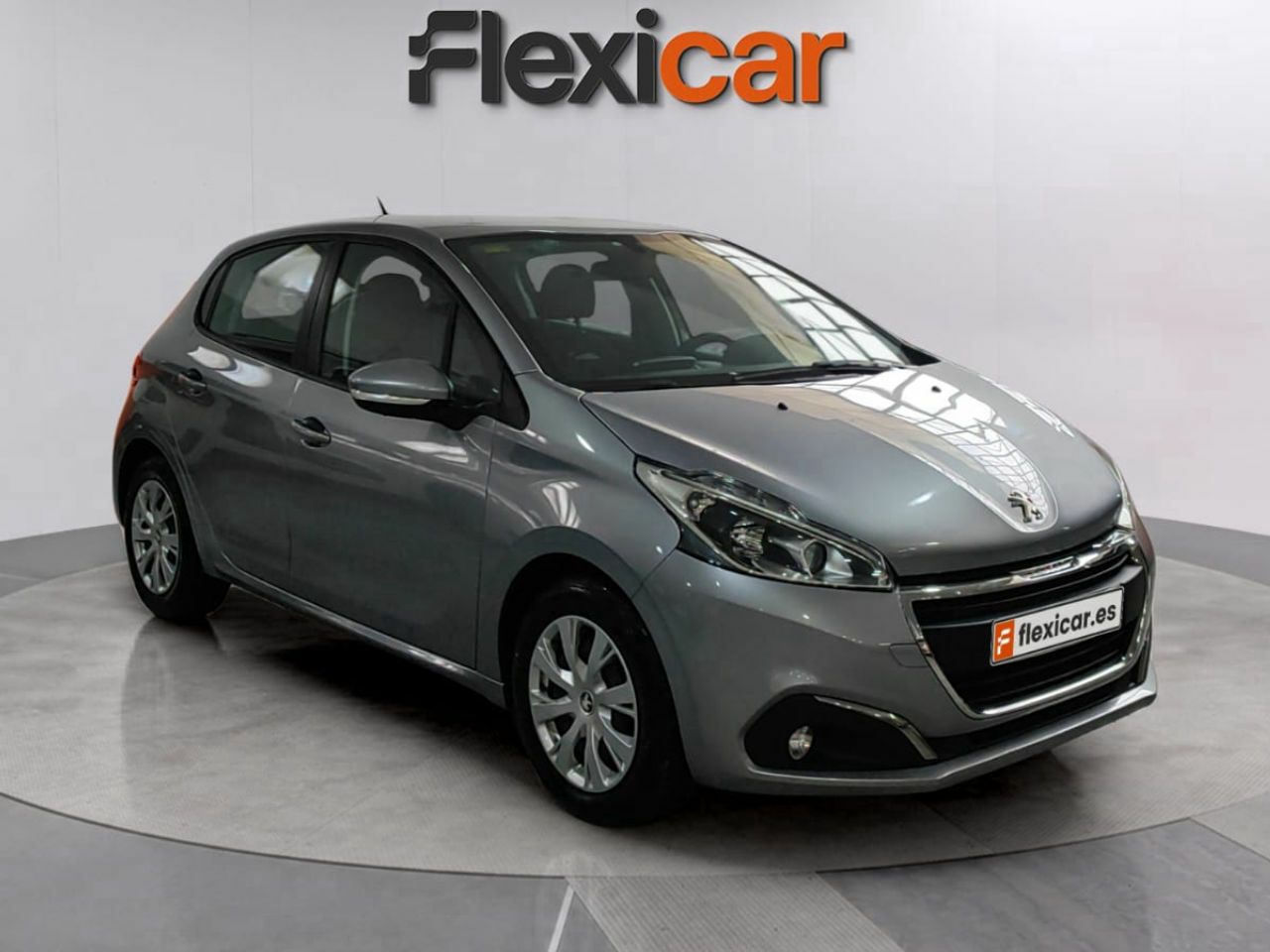 Mucho menos piensas mucho  de segunda mano - peugeot 208 2018 /