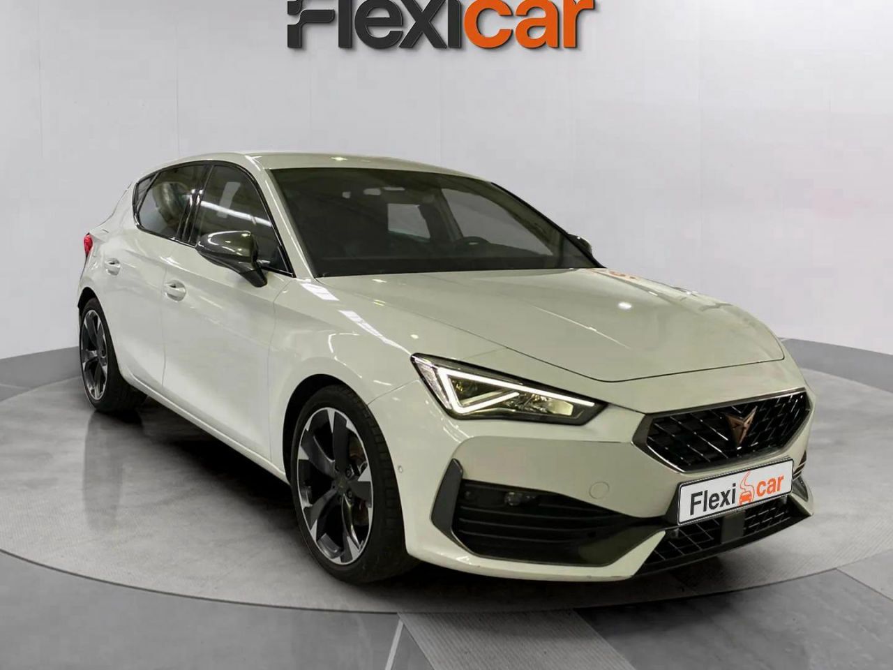 Volvo xc40 2023 sevilla  de segunda mano en Sevilla - cupra león 2023 /