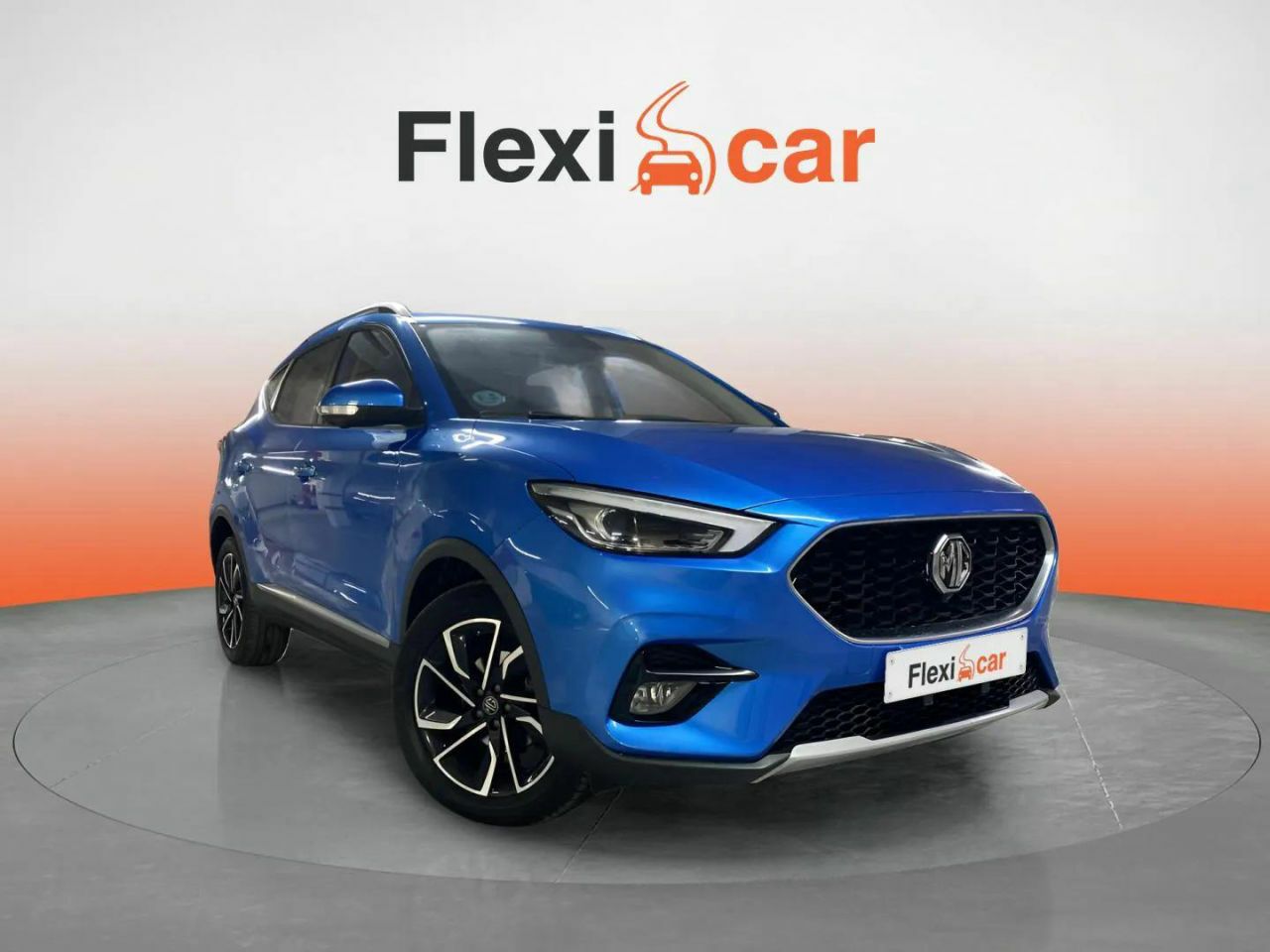 Mucho menos piensas mucho  de segunda mano - mg zs 2023 /
