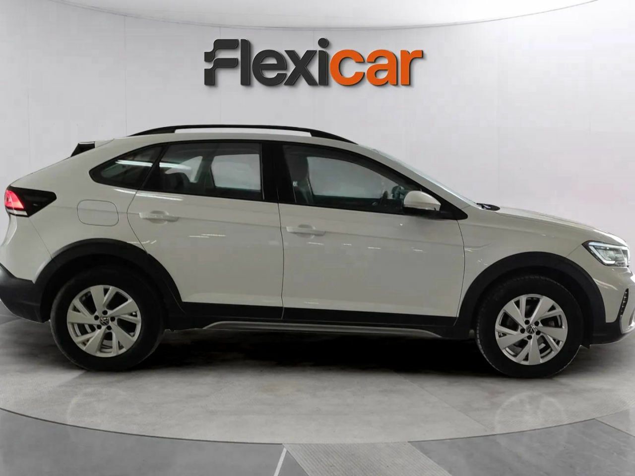 volkswagen taigo 2022 / foto grande (3)