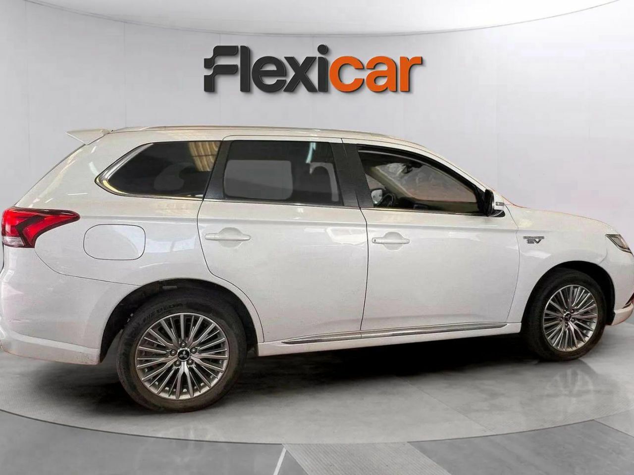 mitsubishi outlander 2019 / foto grande (3)