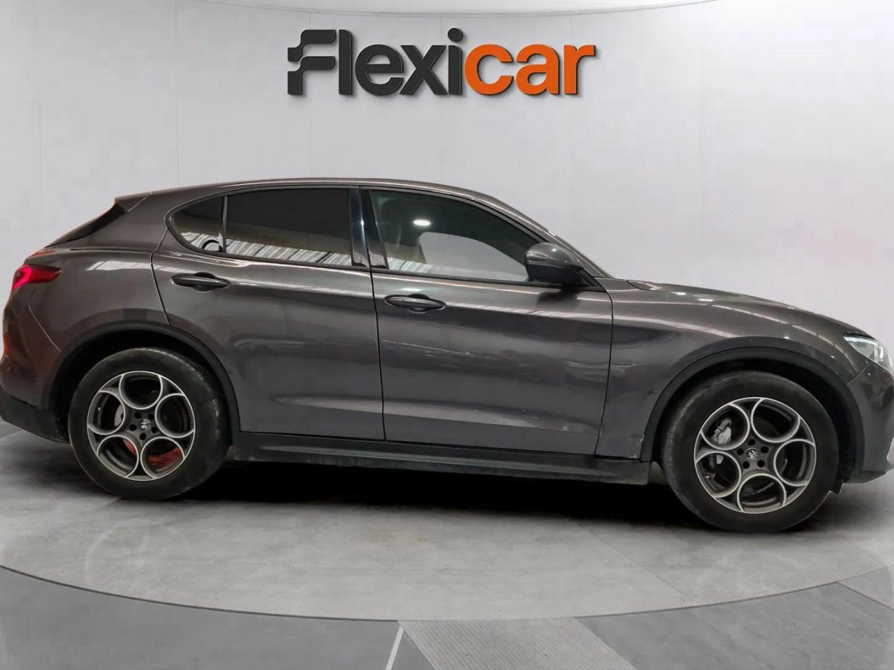 alfa romeo stelvio 2022 / foto grande (3)