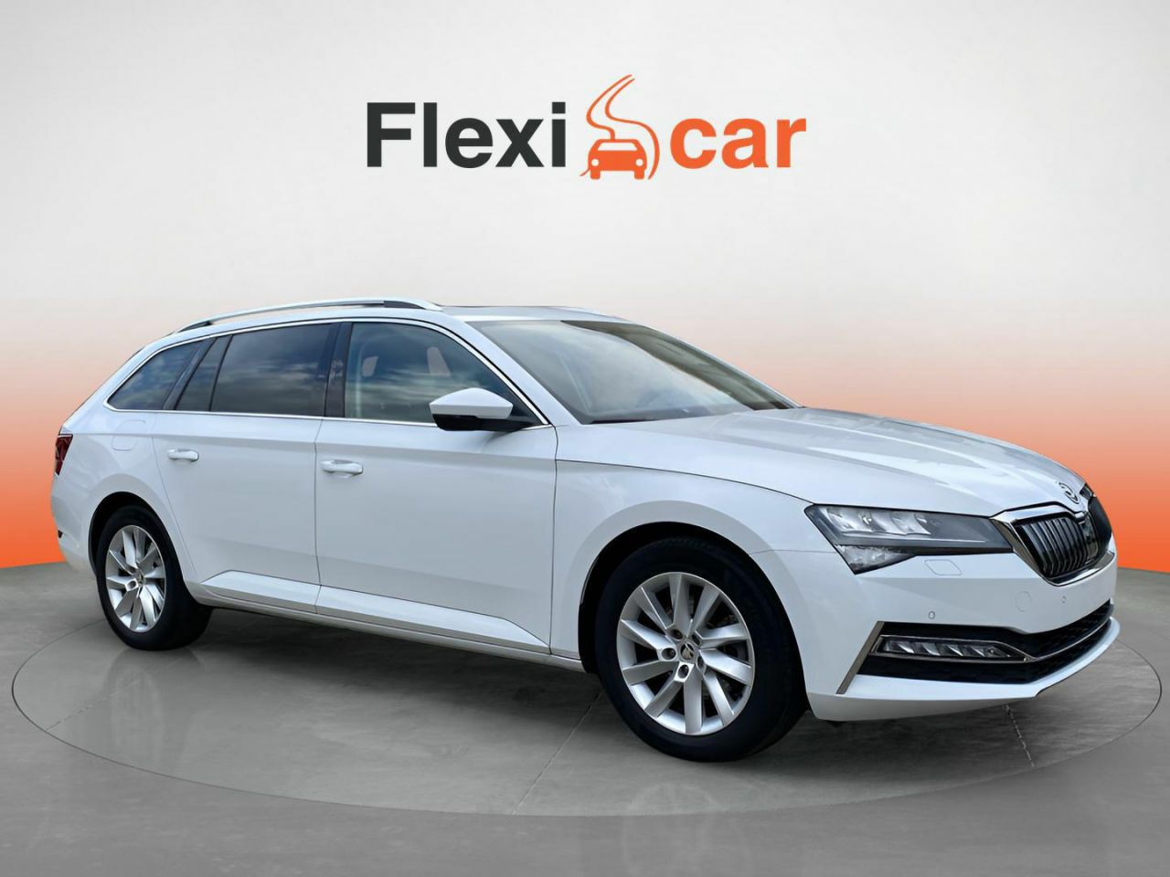 Foto skoda superb 2020 /