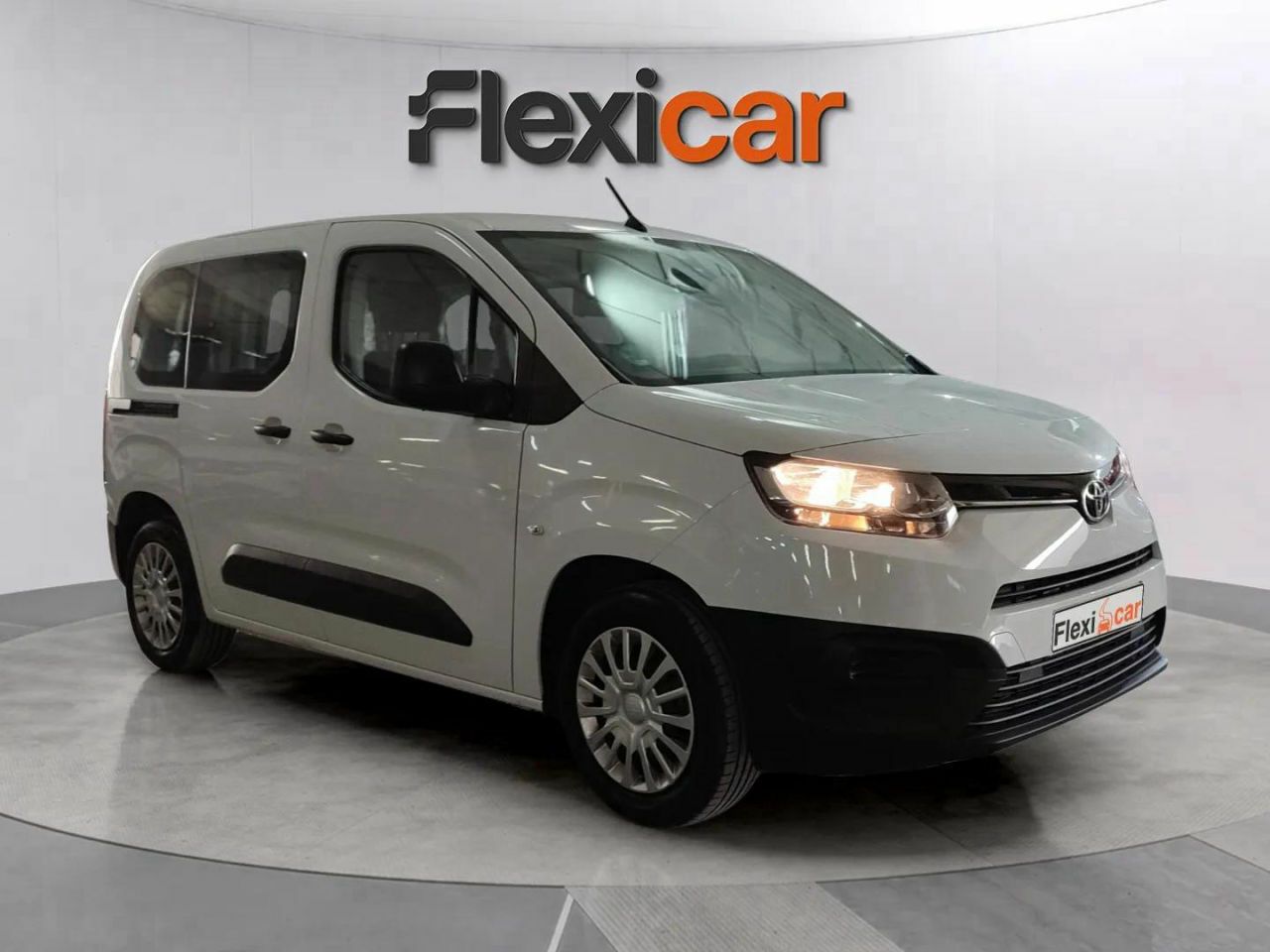 Mucho menos piensas mucho  de segunda mano - toyota proace city 2022 /