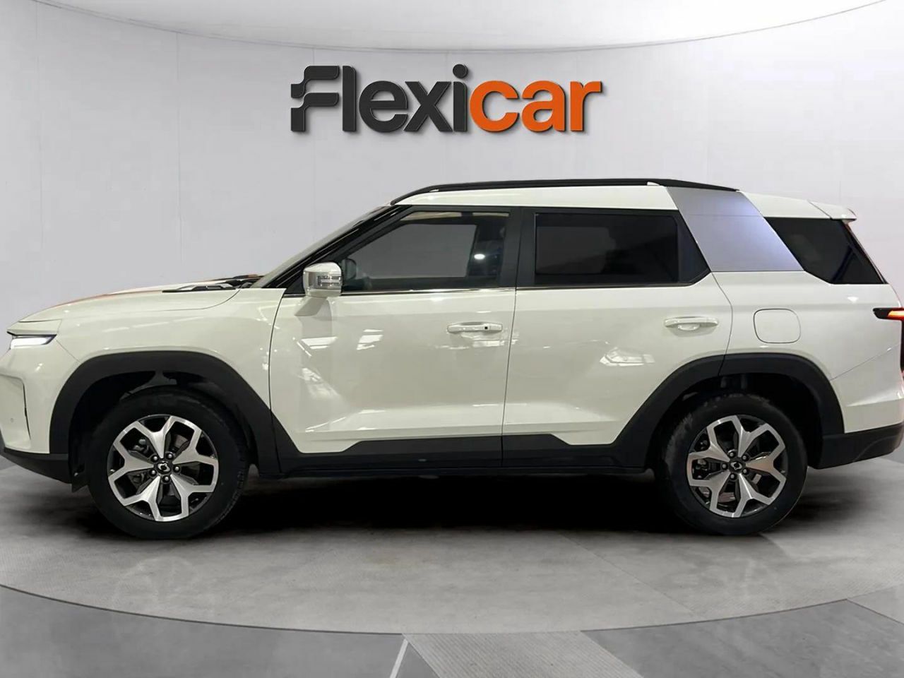 ssangyong torres 2024 / foto grande (3)