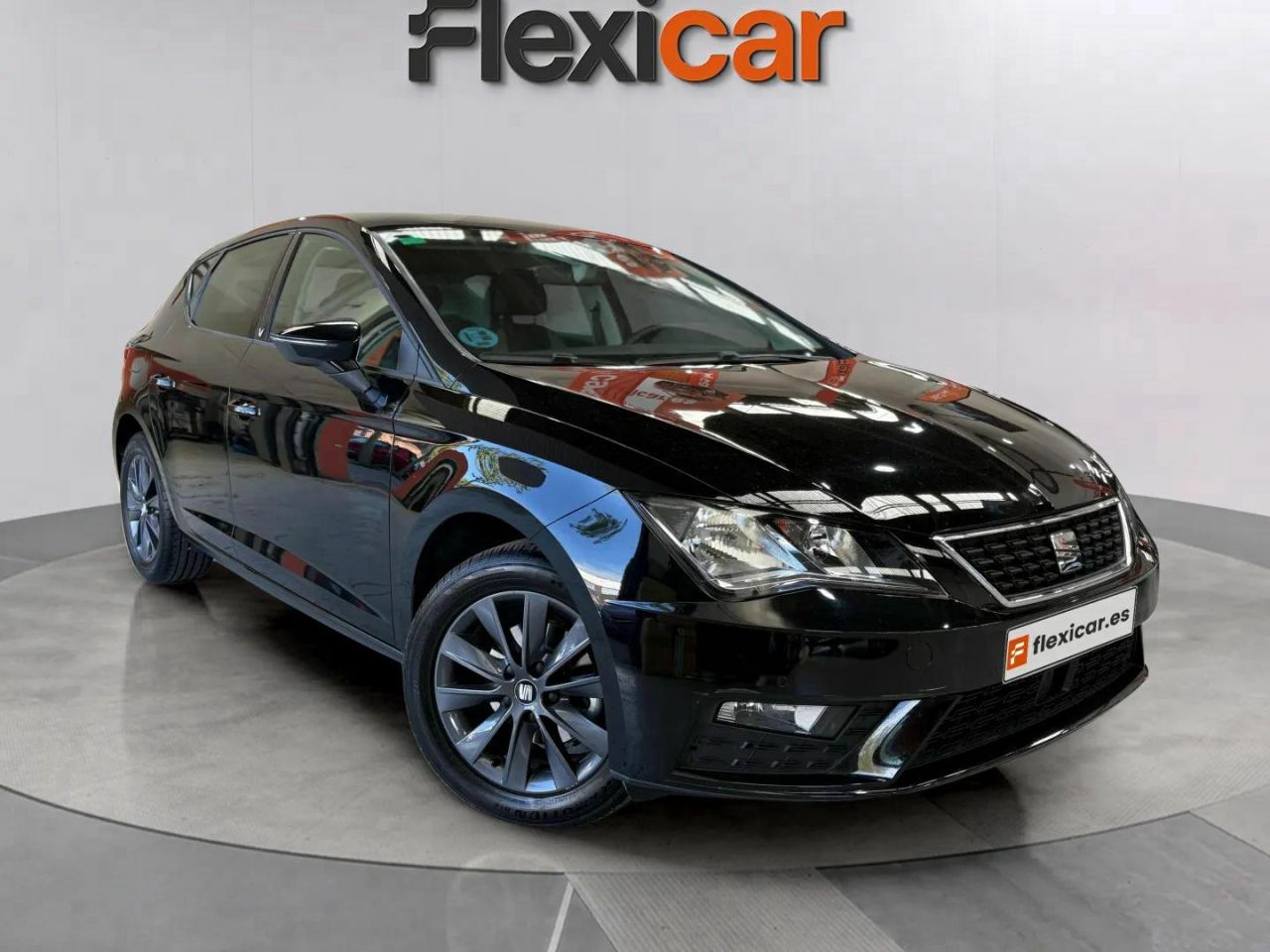 Mucho menos piensas mucho  de segunda mano - seat leon 2019 /