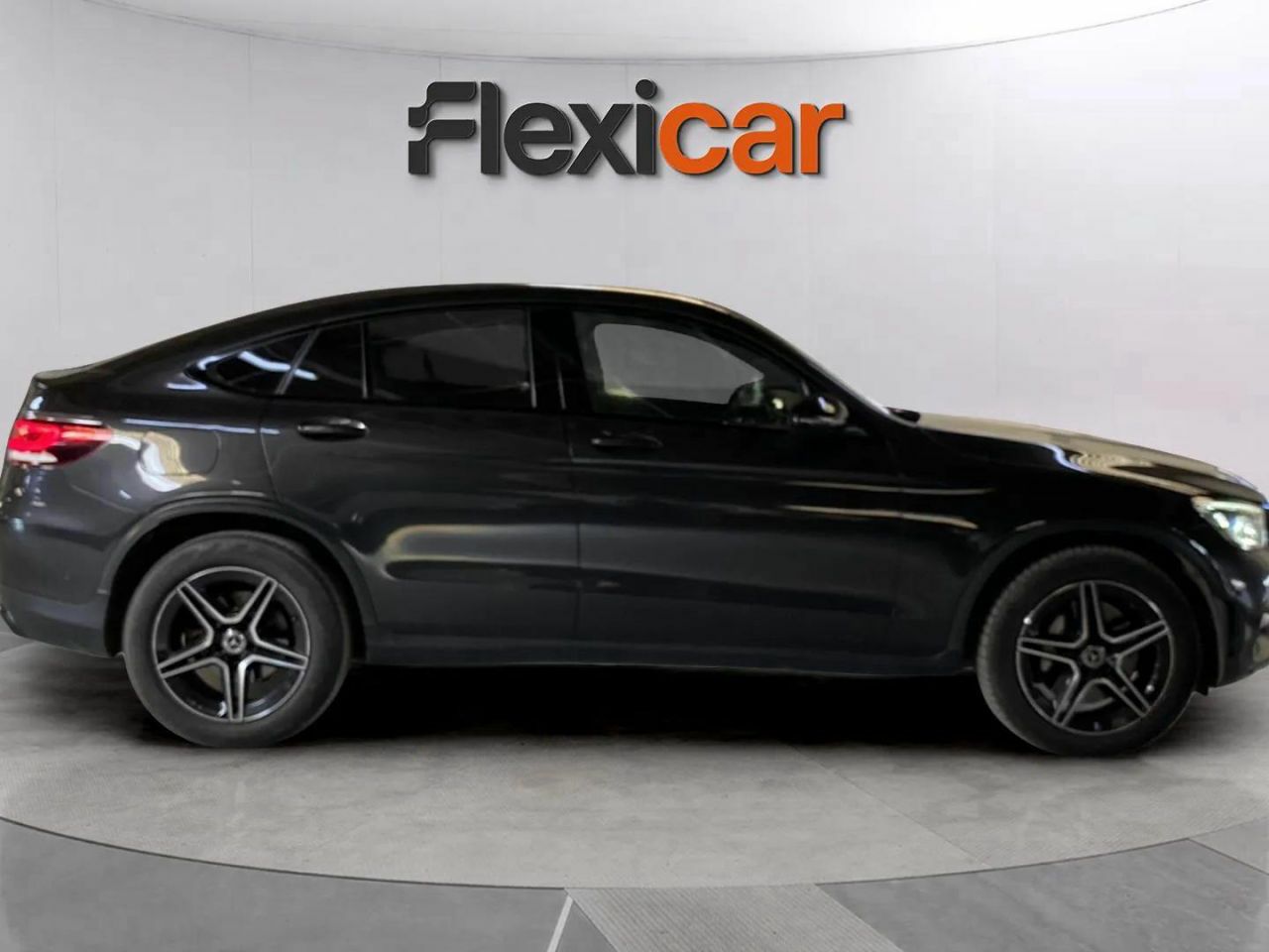mercedes glc 2021 / foto grande (3)