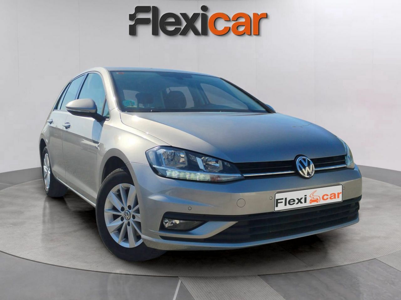 Foto volkswagen golf 2020 /