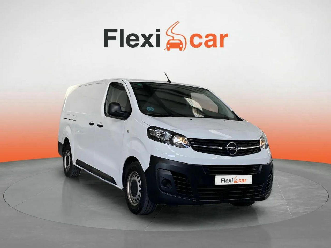 Opel insignia 2021  de segunda mano - opel vivaro 2021 /
