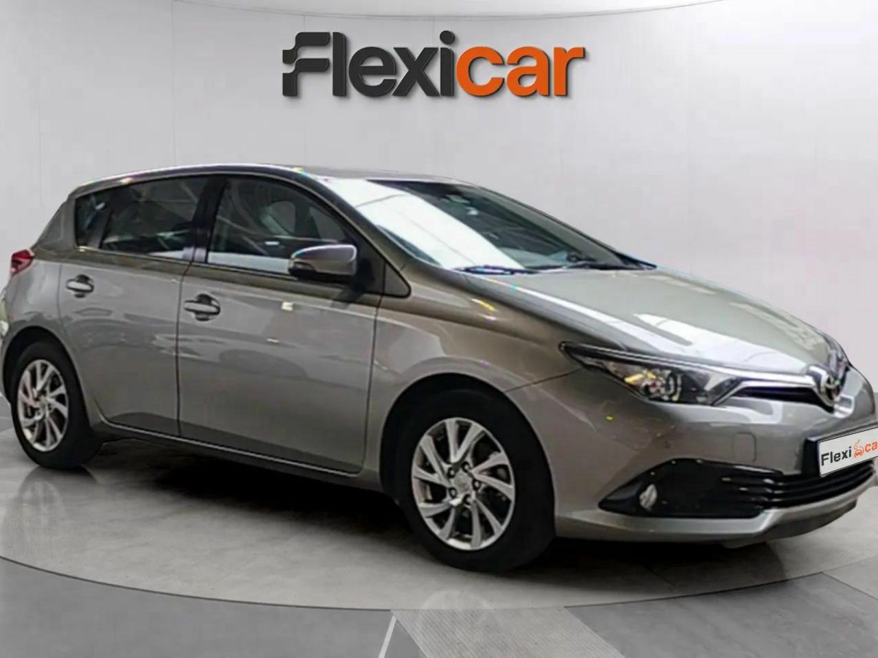 Foto toyota auris 2016 /