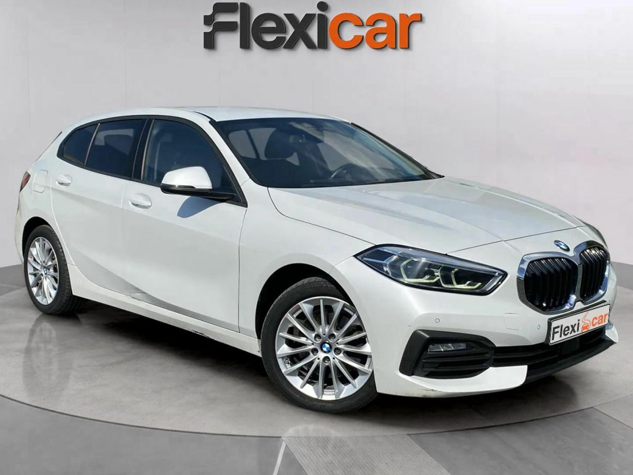 Foto bmw serie 1 2021 /