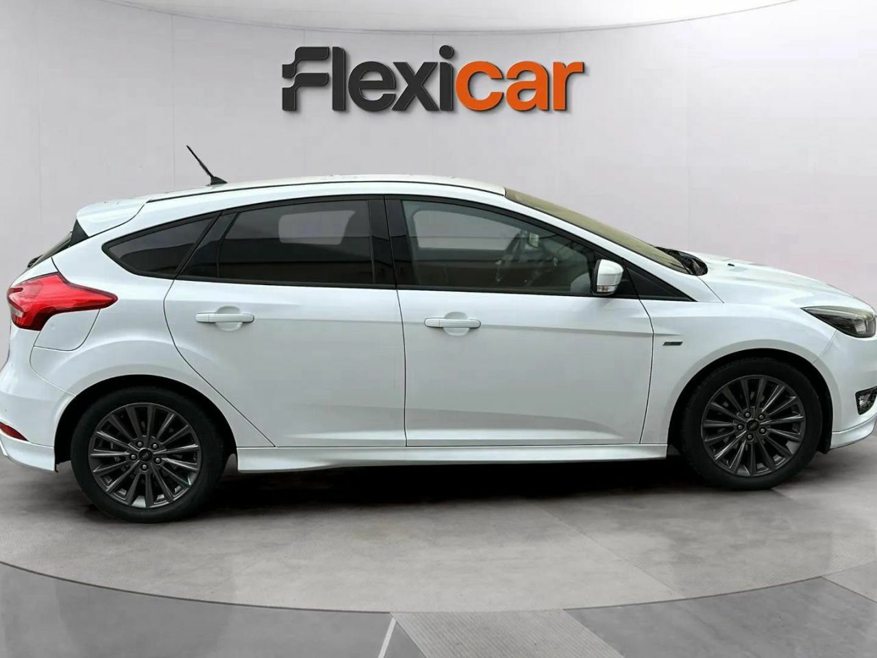 ford focus 2017 / foto grande (2)