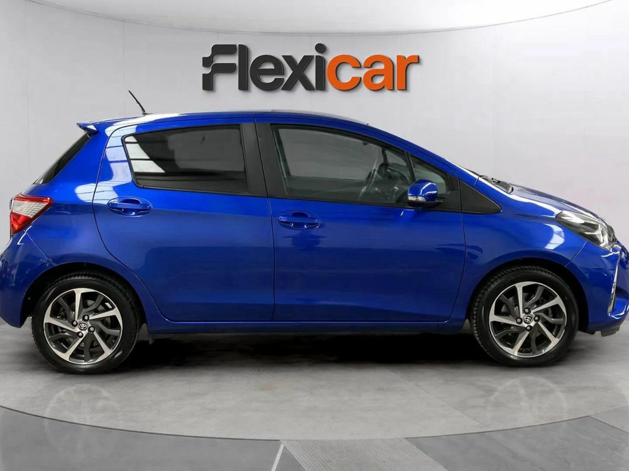 toyota yaris 2019 / foto grande (3)