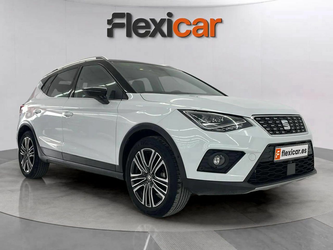 Mesas sillas restaurante  de segunda mano - seat arona 2021 /