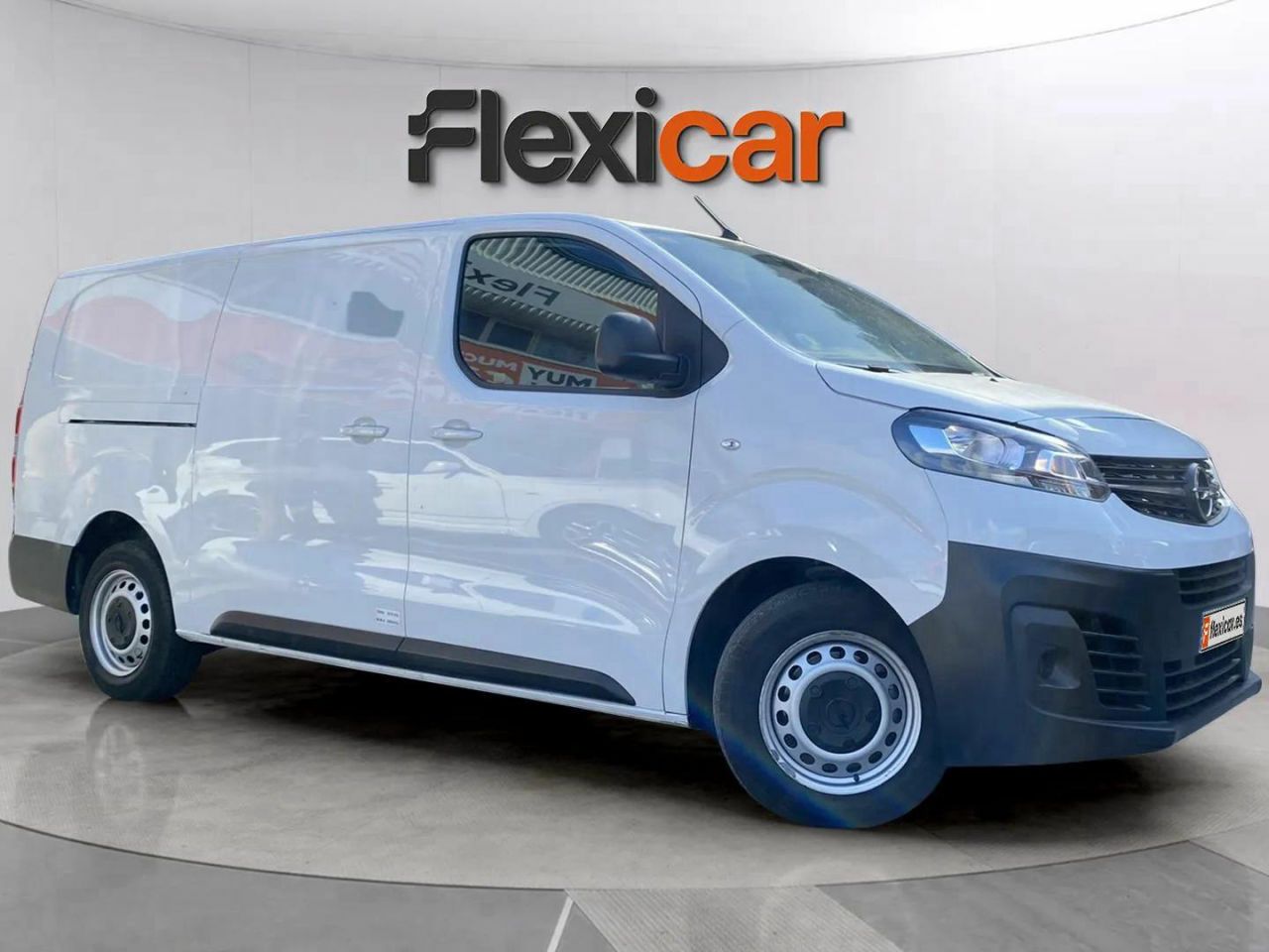 Opel mokka ano 2022  de segunda mano - opel vivaro 2022 /