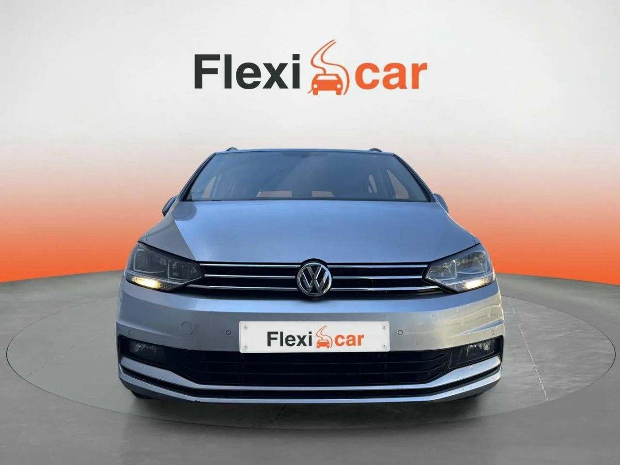 Foto volkswagen touran 2017 /