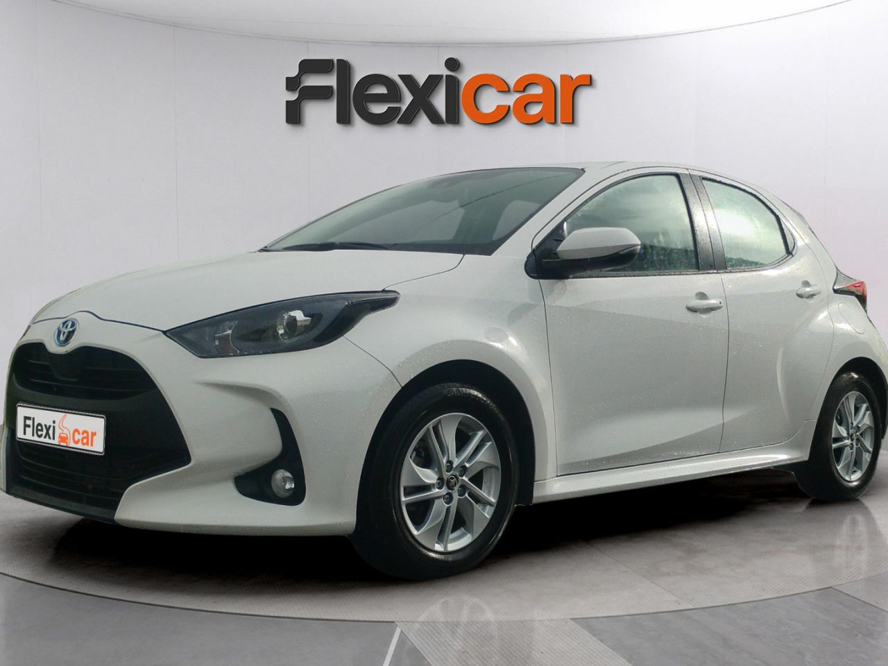 toyota yaris 2021 / foto grande (3)