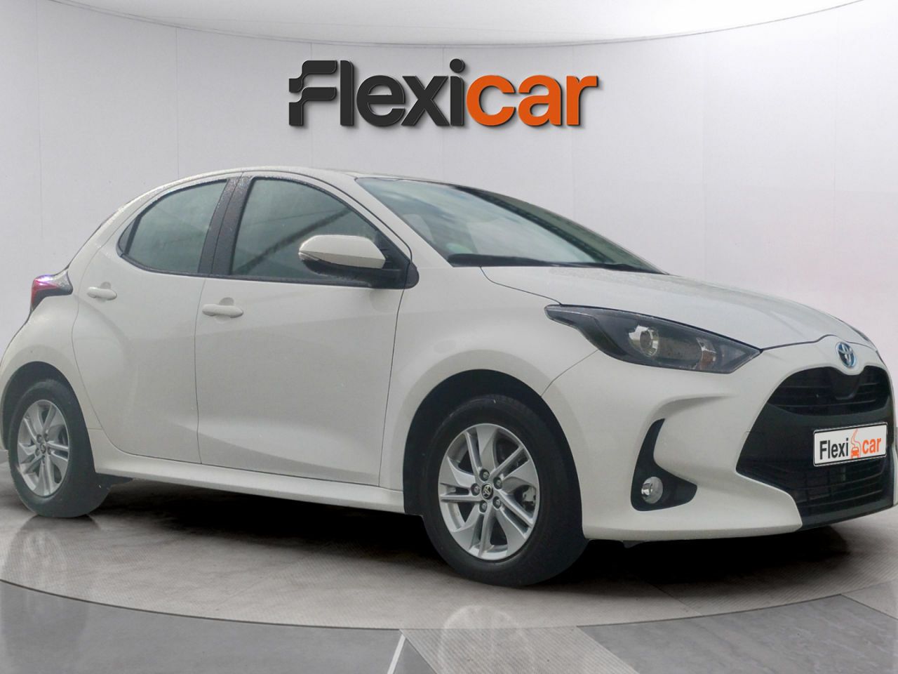 Foto toyota yaris 2021 /