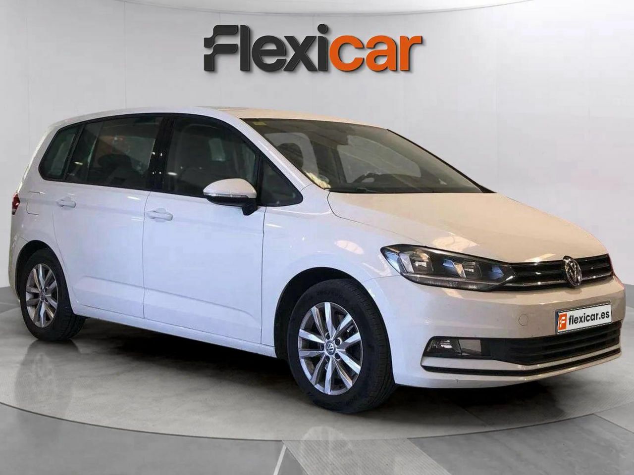 Foto volkswagen touran 2016 /