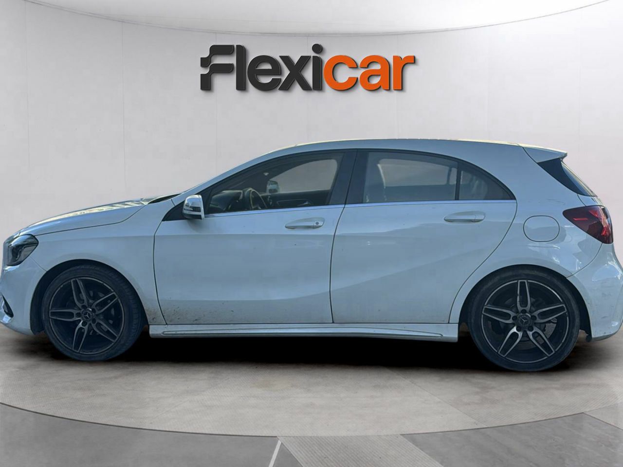 mercedes clase a 2017 / foto grande (3)