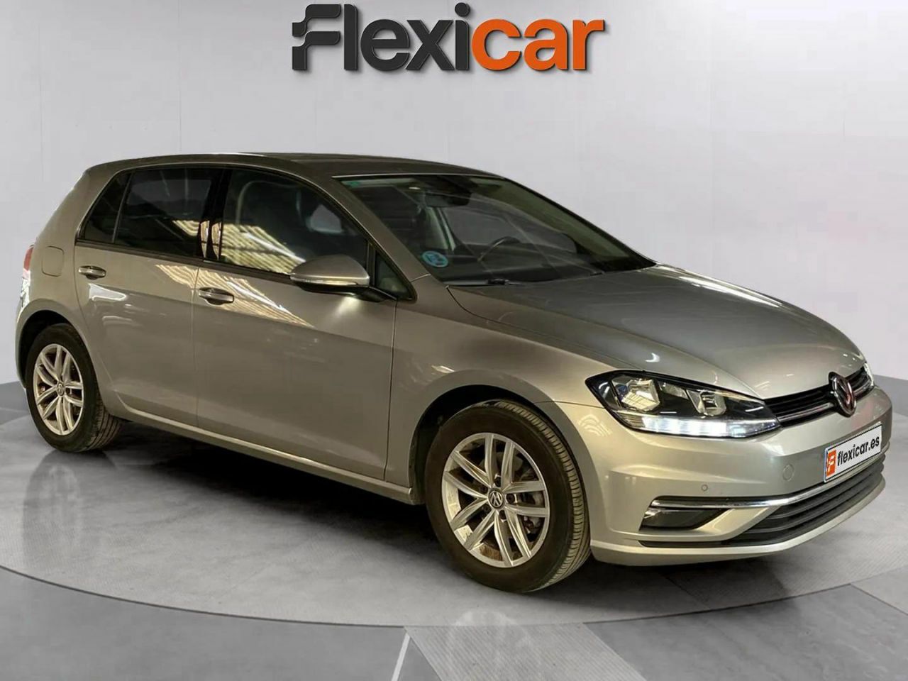 Foto volkswagen golf 2019 /